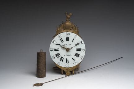 Horloge-lanterne française de type « Picard à Créc