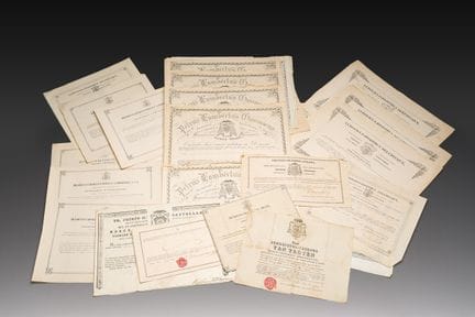 Eine Sammlung von 27 Dokumenten zu verschiedenen R
