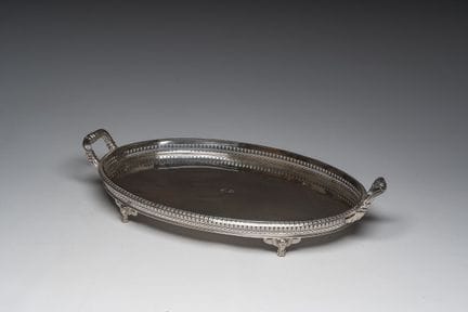 Plat ovale en argent ajouré de la Restauration fra