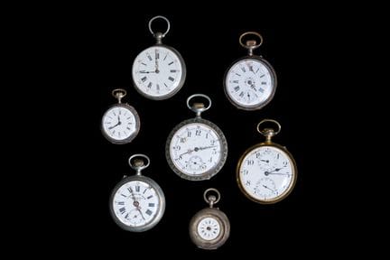 Sept montres de poche différentes, dont des modèle