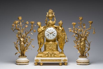 Ensemble d'horlogerie français en trois pièces, en