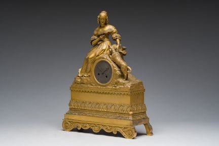 Horloge de cheminée française en bronze doré de l'