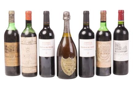 Une bouteille de Château Mouton Rothschild 1955, a