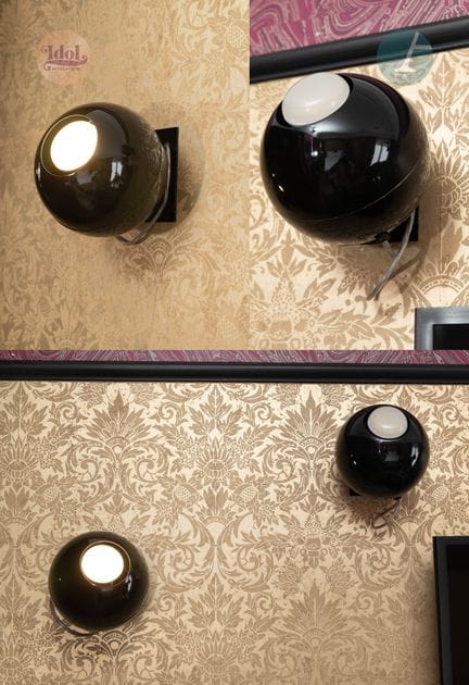 Set aus 4 schwarz lackierten Wandleuchten mit schw