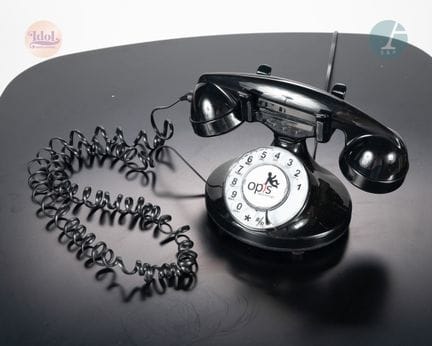 Schwarzes Telefon mit Wählscheibe aus Kunststoff, 