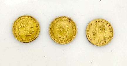 Une pièce en or de 20 Lires Vittorio Emanuele II 1