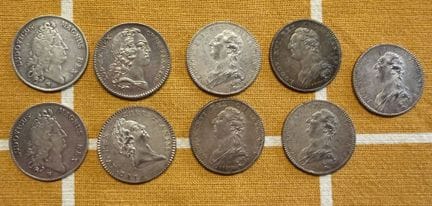 9 jetons argent Ancien Régime
- 5 jetons en argent