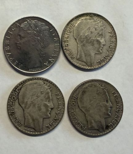 3 x 10F argent de 1930
et une pièce métal 100L rép