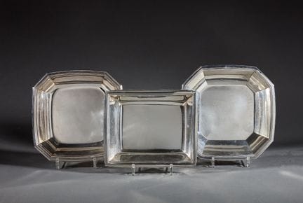 Jean-Élisée PUIFORCAT (1897–1945)
Silver platter, 
