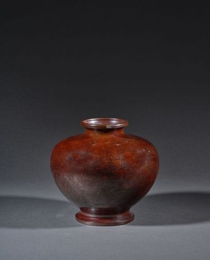 JAPAN, Showa-Zeit (1926–1989)
Kugelförmige Vase au