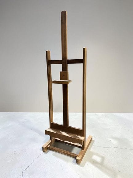 Chevalet de peintre. XXème siècle. 
H : 166 cm. 
M