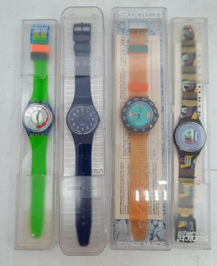 SWATCH - Lot de 4 montres vintage, modèle :
Scuba 