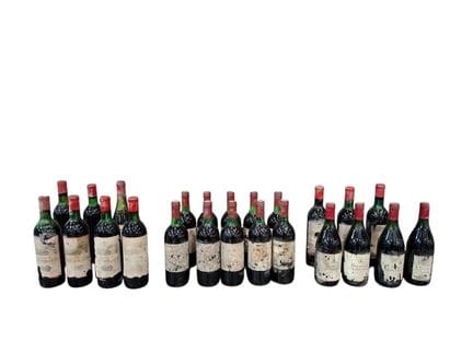 24 bouteilles de vins comprenant: 
Quatre bouteill