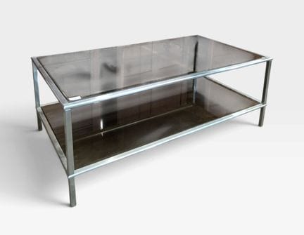 Table basse en acier dans le style de Nand Vigo  
