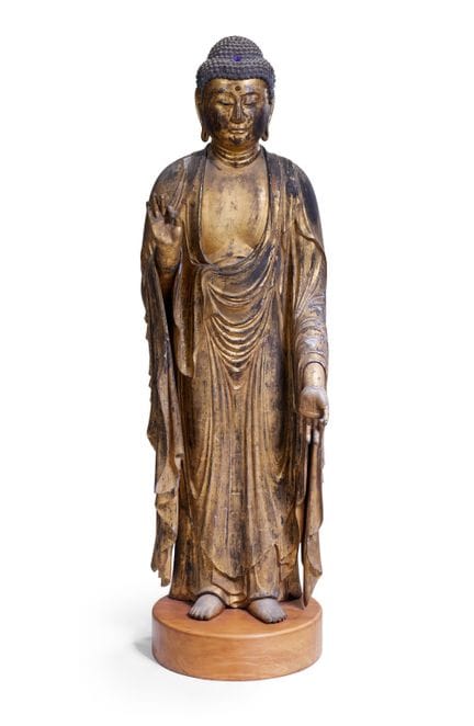 Eine japanische, lebensgroße Statue des Amida-Budd