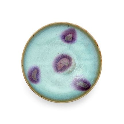 Una grande ciotola cinese Junyao con macchie viola