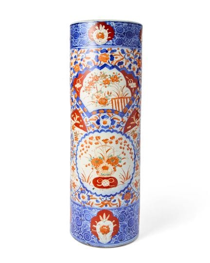 Un porte-bâtons japonais de style Imari

Période M