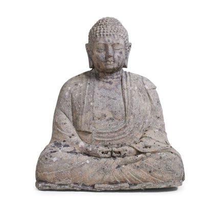 Eine aus Stein gehauene Figur des Shakyamuni-Buddh