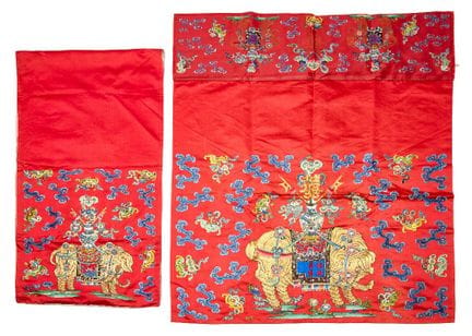 Ensemble chinois de housse de chaise et de nappe d