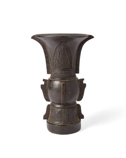 Vase chinois en bronze de style archaïque, de type