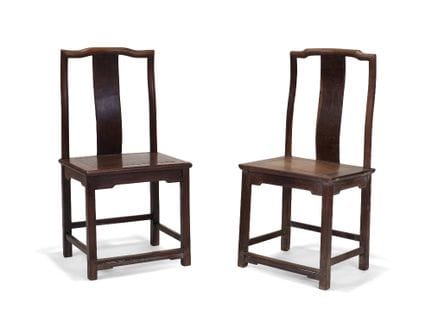 Paire de chaises chinoises en bois dur à dossier e