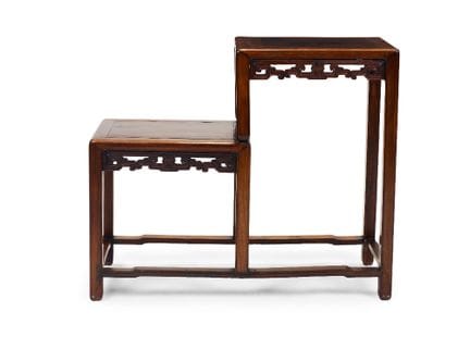 Un meuble à étages chinois en hongmu

Dynastie Qin