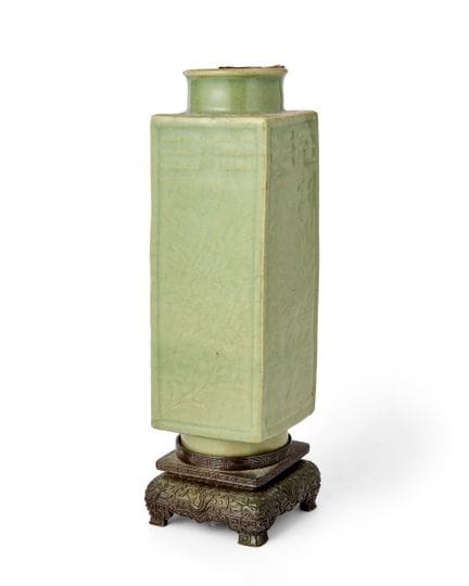 Vase carré « Huit trigrammes » en céladon de Longq