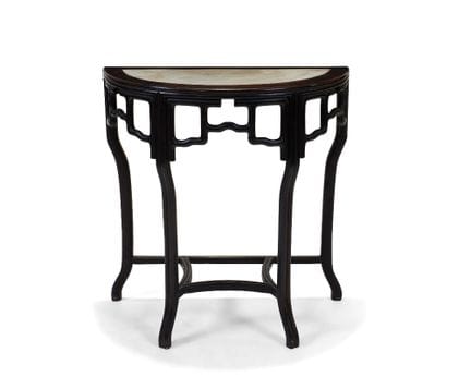 Une console demi-lune en hongmu incrustée de marbr