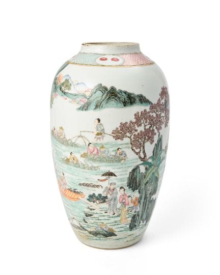 Vaso cinese “del pescatore” in stile famille rose
