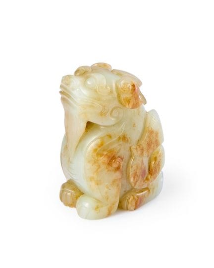 Sculpture en jade vert et roux représentant une bê