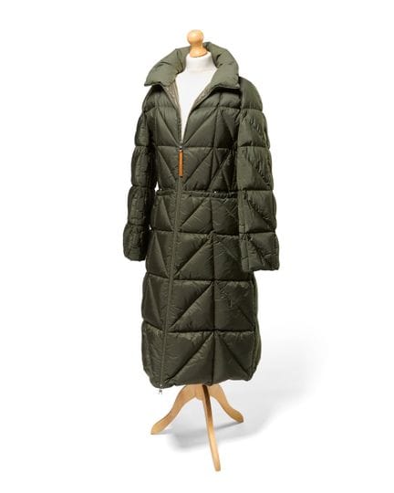 Moncler.

Manteau en duvet vert kaki avec matelass