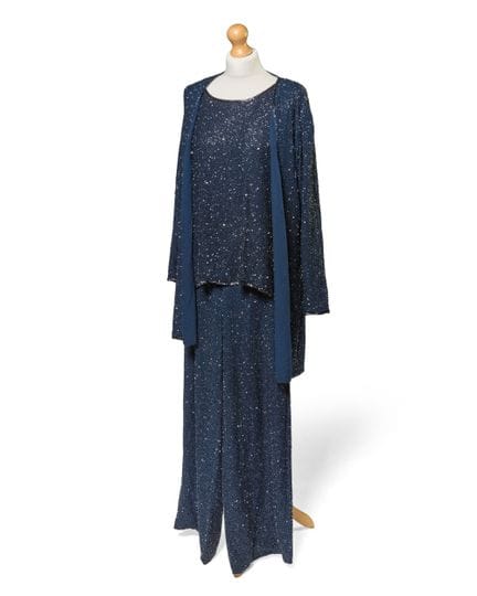 Tomasz Starzewski.

Ensemble trois pièces bleu mar