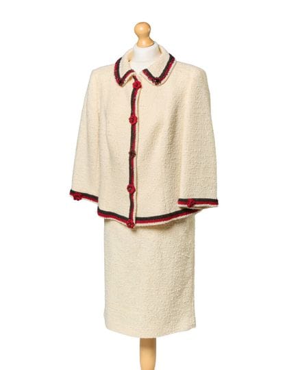 Escada.

Ensemble classique deux pièces en tweed b