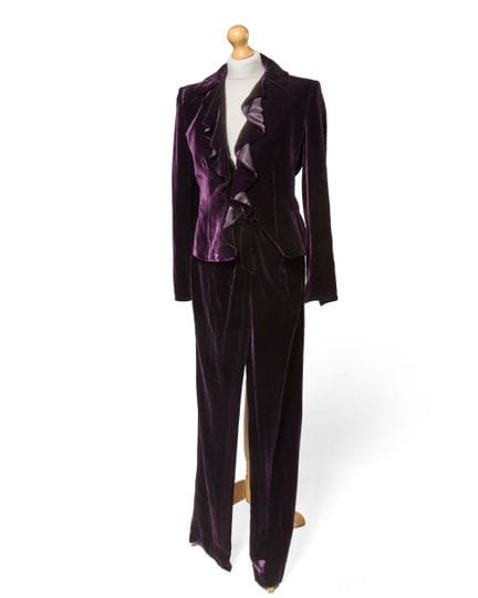 Emporio Armani.

Ensemble de cocktail en velours f