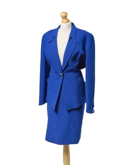 Thierry Mugler.

Ensemble composé d’une veste et d