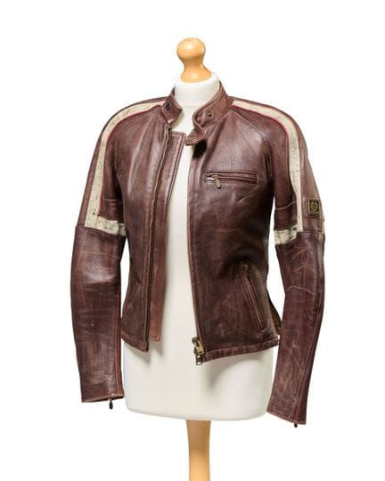 Belstaff.

Eine braune Herrenlederjacke mit Stehkr