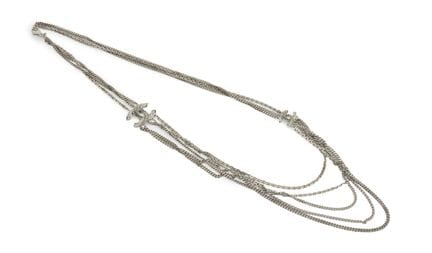 Chanel.

Collier à chaîne CC en cristal, 2016, à p