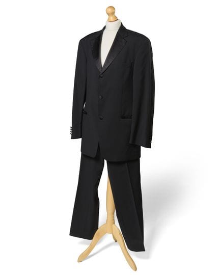 Hugo Boss.

Wird ohne Mindestpreis angeboten.

Ein
