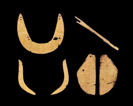 Una lamina d’oro dell’Età del Bronzo proveniente d
