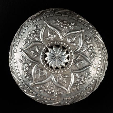 Copricapo nuziale ottomano in argento,
Turchia, fi