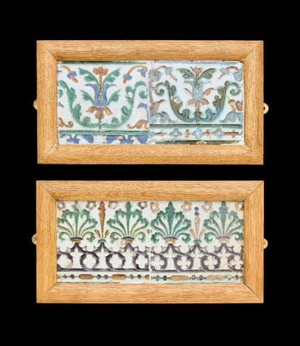 Due pannelli incorniciati di piastrelle in ceramic