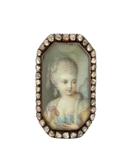 Bague avec miniature à l'effigie d'une dame de l'é