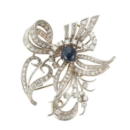 Broche en forme de bouquet, en diamants et saphir,