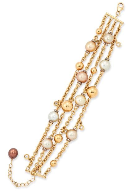 Un bracelet composé de perles de culture des Mers 