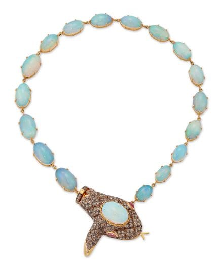 Collier représentant un serpent serti de pierres p