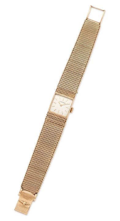 Longines. A 9ct gold bracelet watch
Case number 61