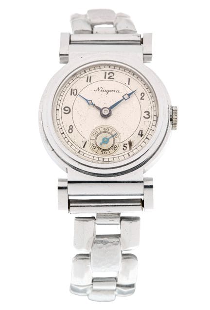Doxa Niagara. A stainless steel manual wind bracel