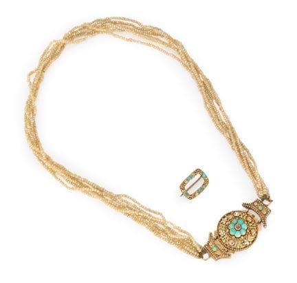 Collier à six rangs de perles de graine avec fermo