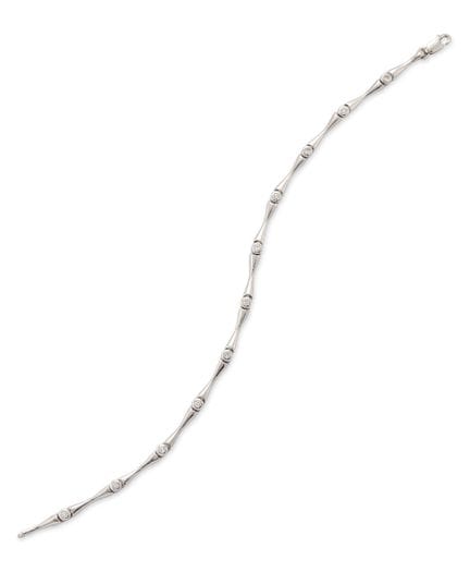 Bracelet en or blanc 9 carats et diamants, composé