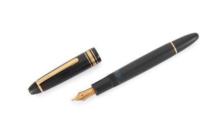 Montblanc. Un stylo plume « Meisterstück », avec c